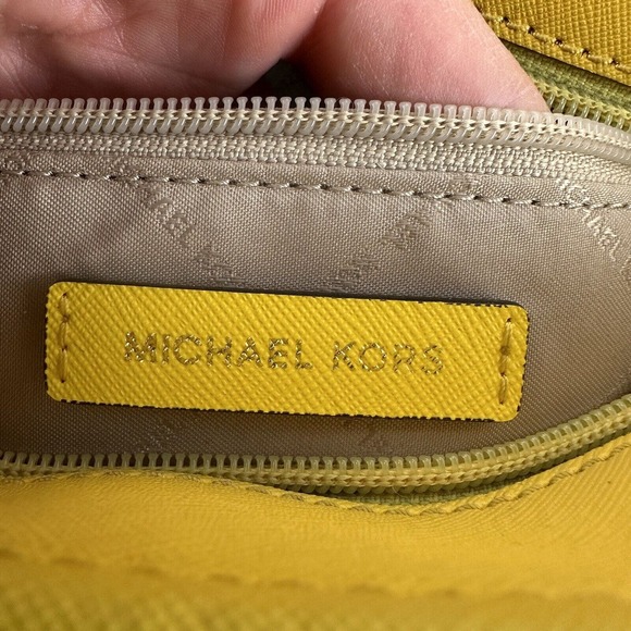 MICHAEL KORS JET SET‎ TRAVEL XS CARRYALL TOTE CONVERTIBLE SHOULDER BAG YELLOW - Picture 7 of 10